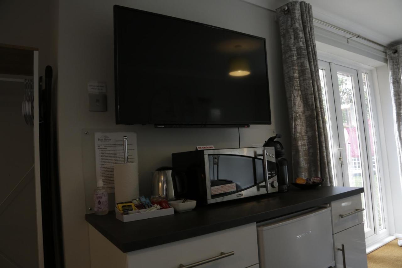 Ross House Apartment Black Notley Bagian luar foto