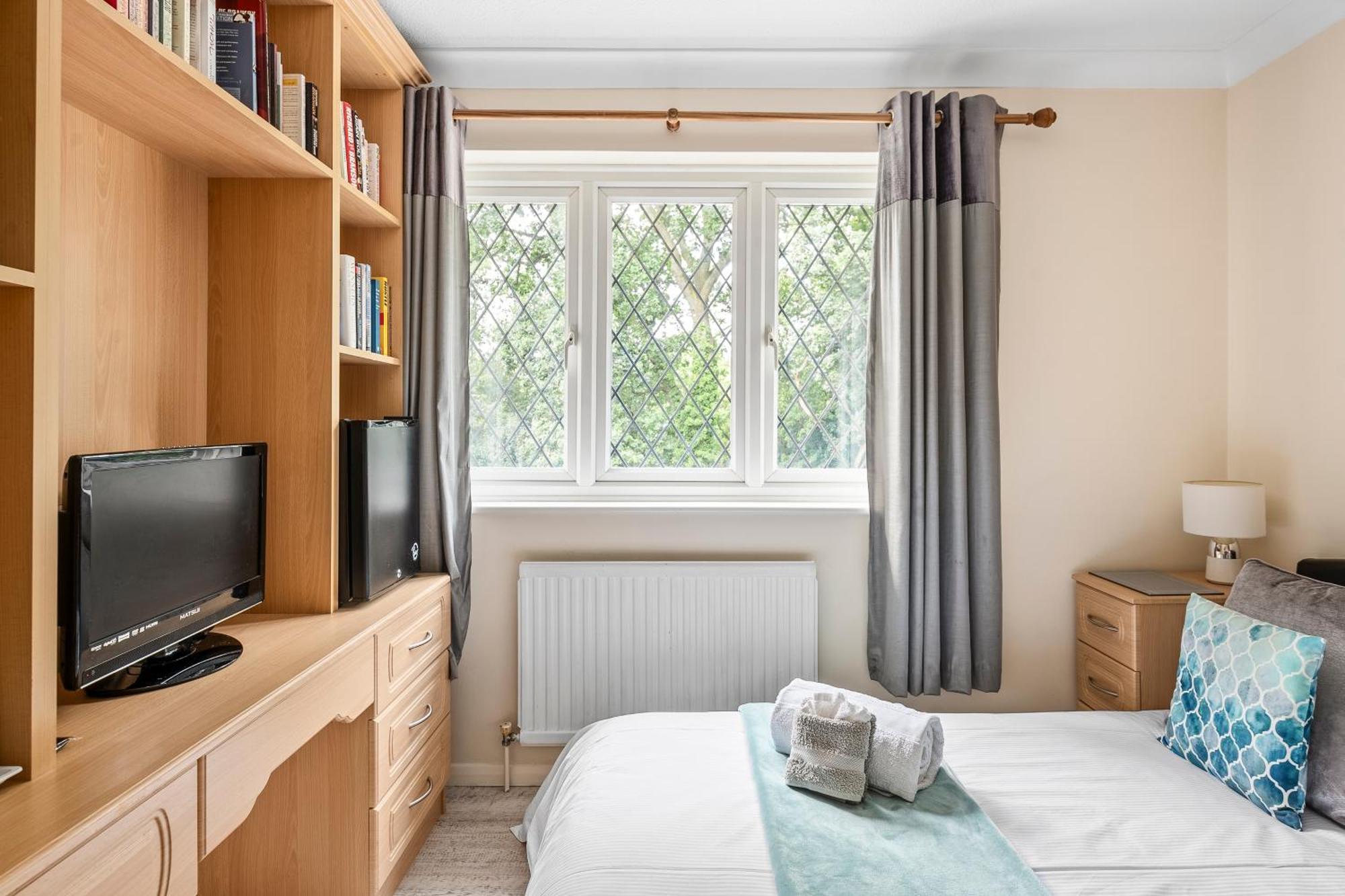Ross House Apartment Black Notley Bagian luar foto
